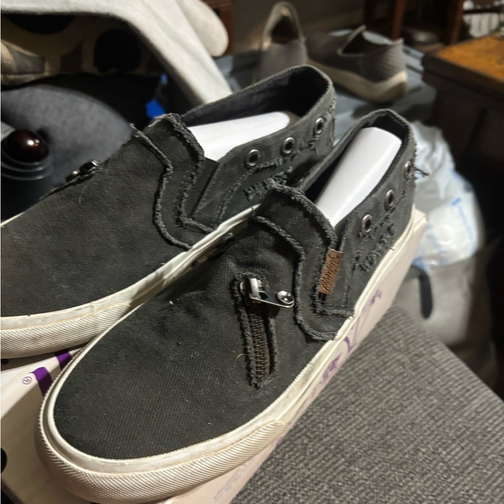 Women's Black Canvas Sneakers